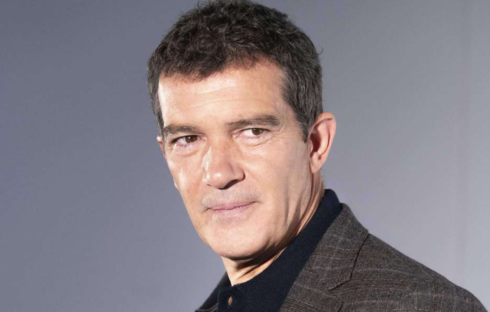 Antonio Banderas revela que drag queen salvó su vida