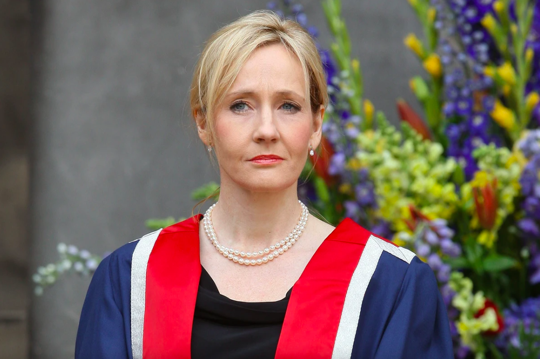 JK Rowling Critica El Glosario LGBT Que Se Refiere A Las Mujeres Como ...