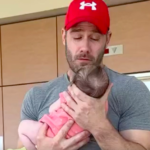El legendario luchador CM Punk comparte un conmovedor mensaje de inclusión