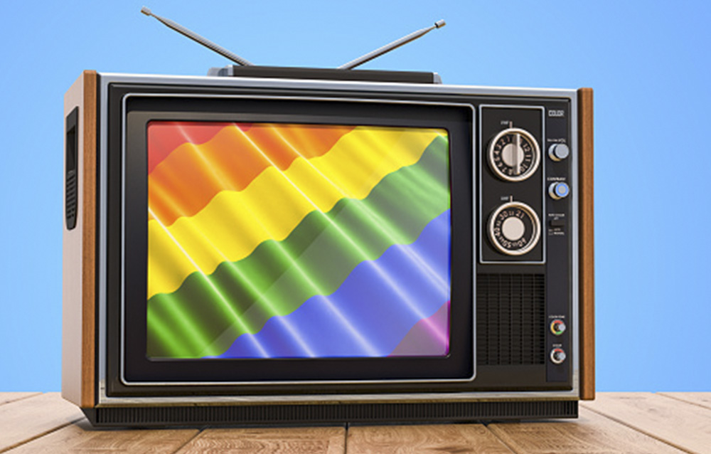 Hay demasiados homosexuales en la TV por eso cancela el servició